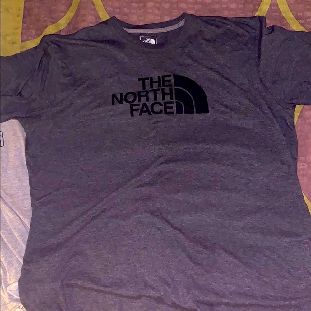 Northface t shirt size XL